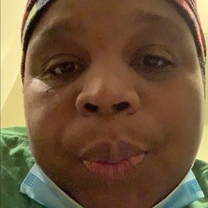 Meet your Posher, Jerona